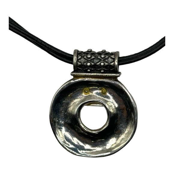 Chico’s Silver Pendant With Blue Tiger Eye Stone and Leather Necklace 11.5” Long - Picture 5 of 10
